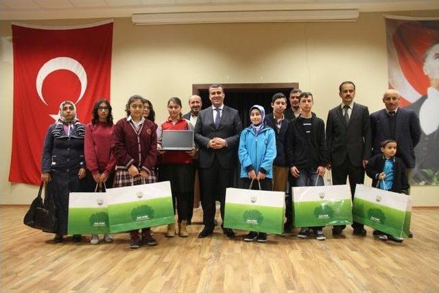 Belediye Başkanından &Ouml;ğrencilere Otomobil S&ouml;z&uuml; 1