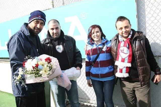 Fenerbahçe Maçı Öncesi Trabzonsporlu Taraftarlar Takımlarına Moral Verdi