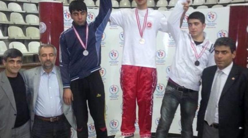 Bitlisli Sporculardan B&uuml;y&uuml;k Başarı