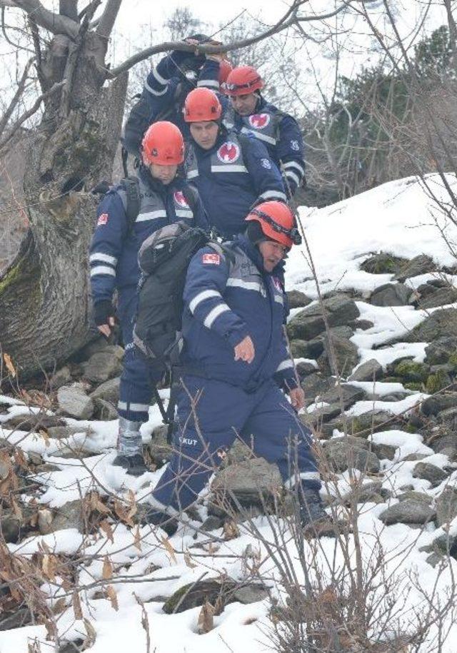 Yakut Ekipleri De Çığ Bölgesinde