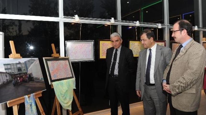 &lsquo;ruhun G&ouml;rsel M&uuml;ziği: Ebru&rsquo; Sergisi A&ccedil;ıldı