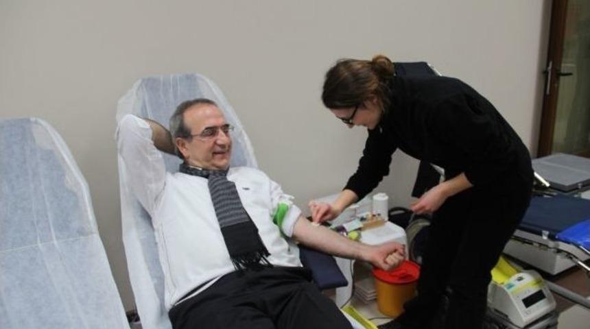 &Ccedil;akmak&rsquo;tan Kan Bağışına Destek