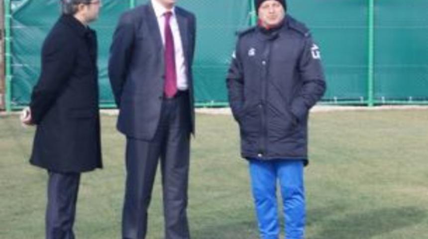 Y&ouml;netim antrenmanı izledi