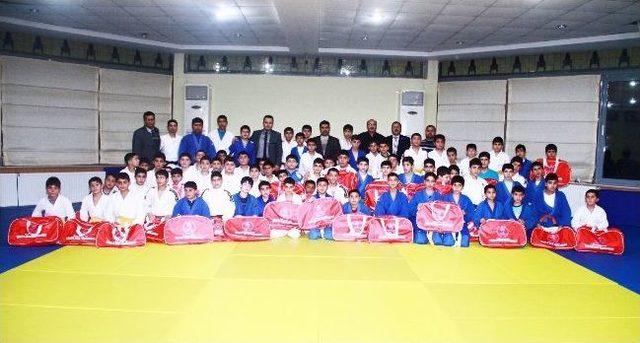 &ldquo;bir &Ccedil;ocuk Bir Gelecek&rdquo; Projesi 1