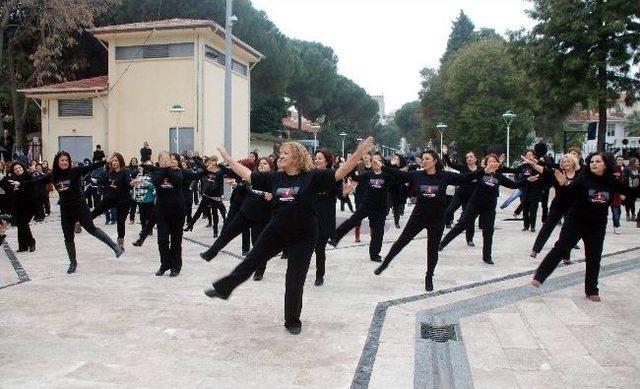 Aydınlı Kadınlar Şiddete Karşı Dans Ettiler 2