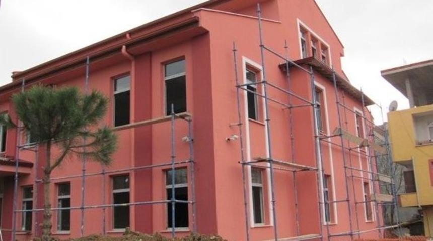 &Uuml;nye&rsquo;de Eğitim Yatırımları