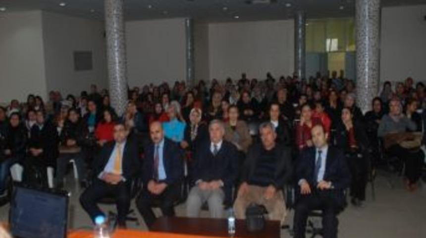 Aile İ&ccedil;i Şiddet Ve &Ccedil;&ouml;z&uuml;m Yolları Konferansı