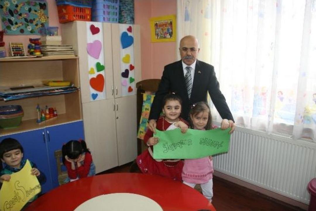 Iğdır&rsquo;da 'okul S&uuml;t&uuml;' Dağıtımı