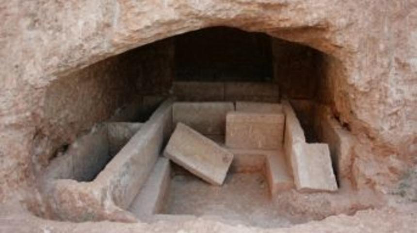 İş&ccedil;ilerin Bulduğu Oda Mezar Klasik &Ccedil;ağlara Ait İlk &Ouml;rnek &Ccedil;ıktı