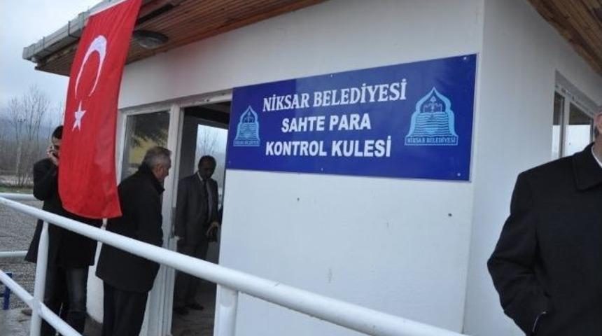 Hayvan Pazarına Sahte Para Kontrol Kulesi