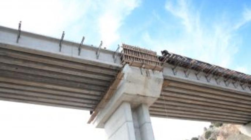 50 metre y&uuml;kseklikten d&uuml;şt&uuml;