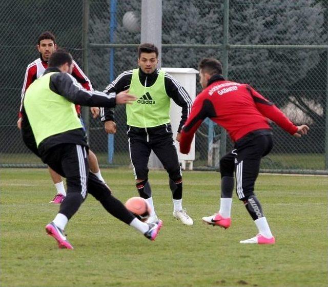 Gaziantep B&uuml;y&uuml;kşehir Belediyespor&rsquo;da Adanaspor Ma&ccedil;ının Hazırlıkları Devam Ediyor 1