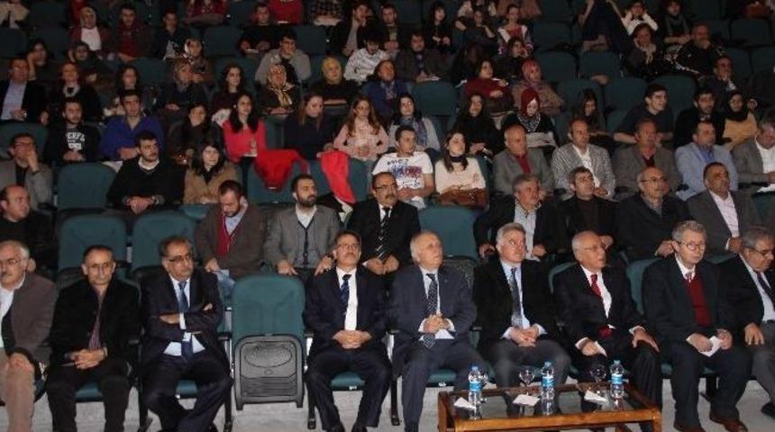 Sa&uuml;'de 'orta Doğu Ve T&uuml;rkmenler' Konulu Panel