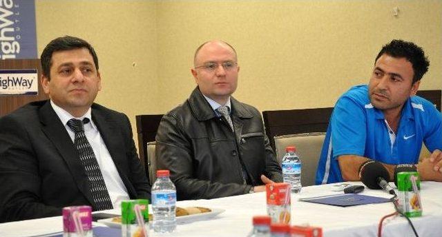 Bolu Aibü Çim Hokey Takımı’na Highway’den Büyük Destek 2