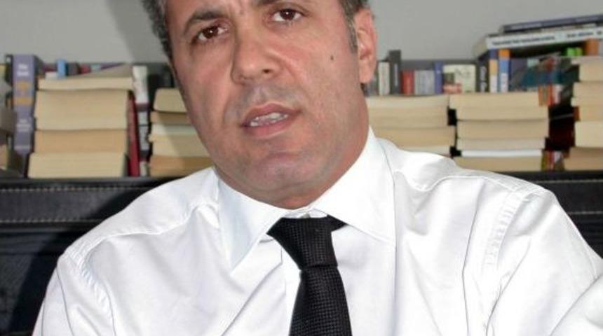 'Derin Yapı &Ccedil;atışarak Değil Uzlaşarak AK Parti I&ccedil;inde Varlığını Koruma Derdinde'