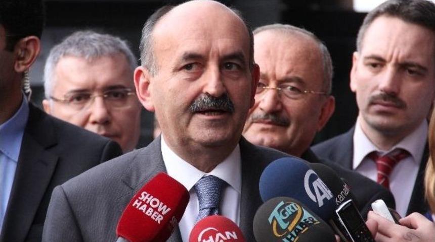 Bakan M&uuml;ezzinoğlu, Demirel&rsquo;i Hastanede Ziyaret Etti