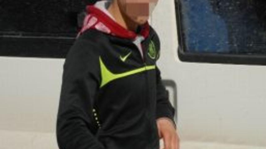 Ağzında Sigarayla Spor Yaparken Kendisini Uyarını Bı&ccedil;akladı