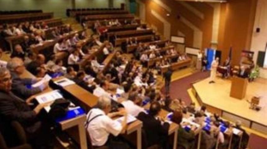 Harran &Uuml;niversitesi&rsquo;nde toplanıyor