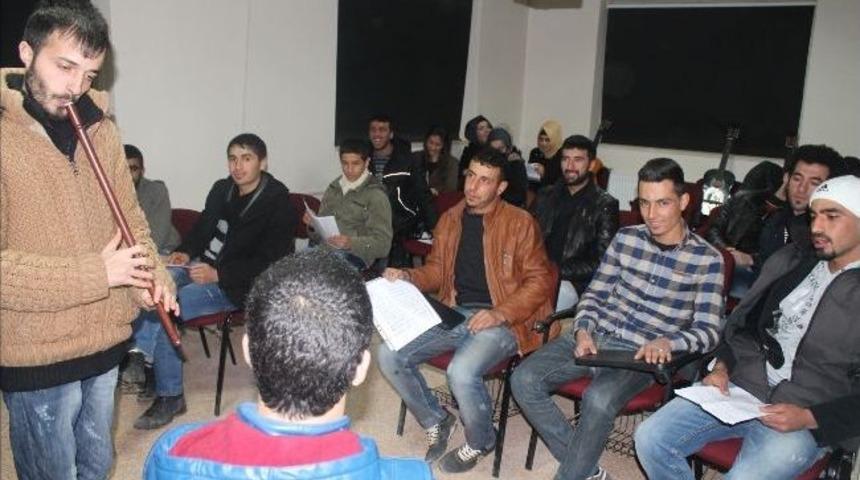 Eruhlu Gen&ccedil;lerden Tasavvuf M&uuml;ziği Korosu Kuruldu