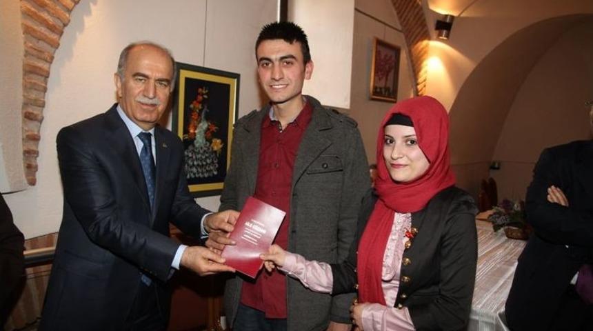 Vali Harput, Sevgililer G&uuml;n&uuml;&rsquo;nde Nikah Şahidi Oldu