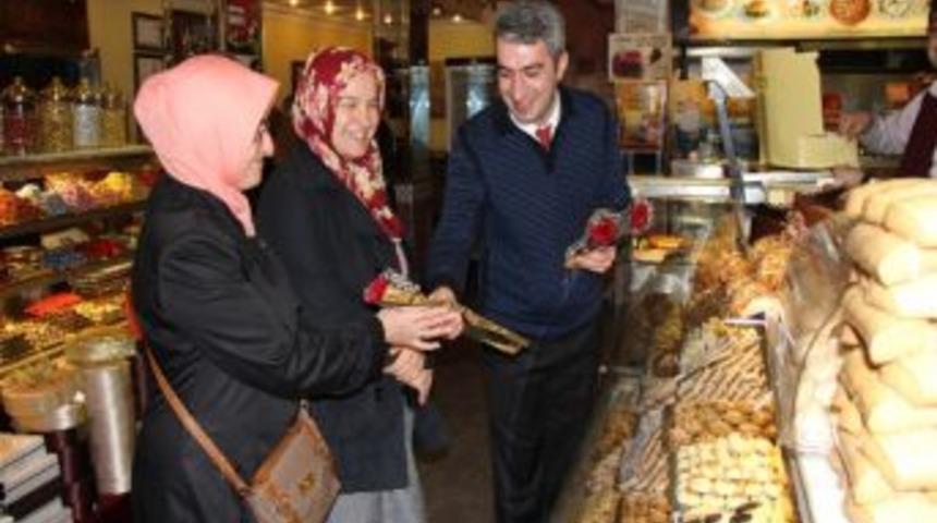 Dergah Sevgilileri Unutmadı