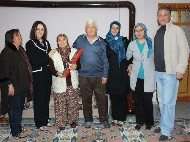 Ak Kadınlar Sevgi Kahramanlarıyla Buluştu 2