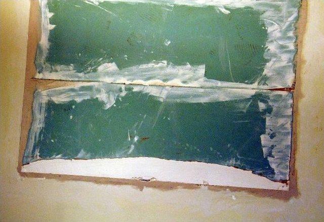 Bankaya Giren Hırsız G&uuml;venlik Kamerasına Takıldı 1