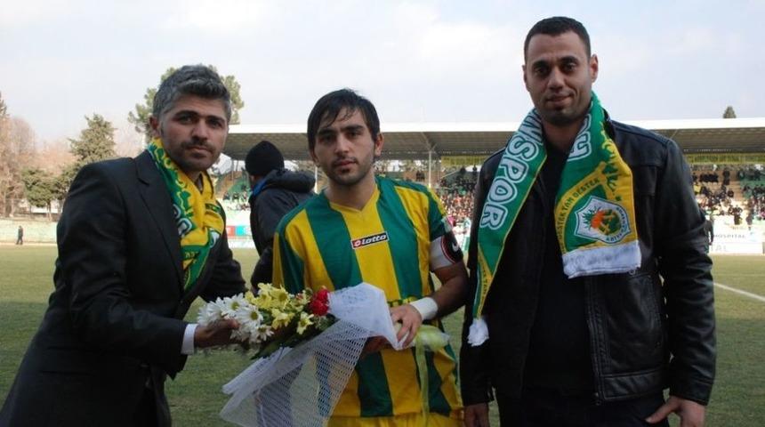 Adıyamanspor Teknik Direkt&ouml;r&uuml; Mehmet G&ouml;n&uuml;la&ccedil;ar: Bu Taraftar Ile Ligde Kalırız