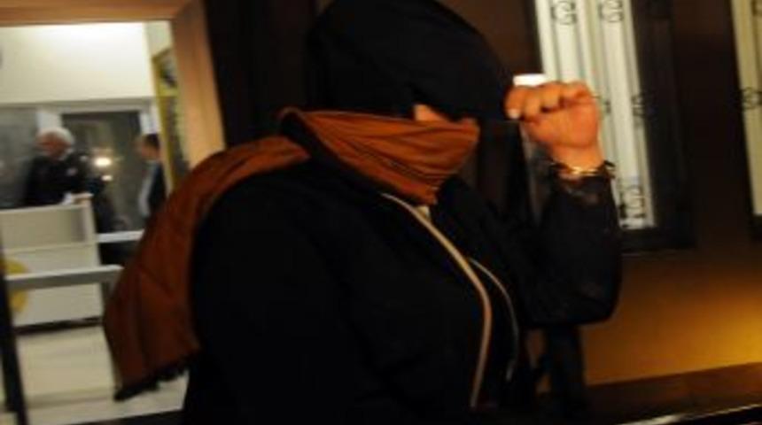 Ormanda Kaybolan Gen&ccedil;ler Polisi Alarma Ge&ccedil;irdi