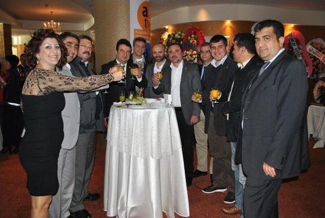 Ada Radyo Tv El Değiştirdi 1