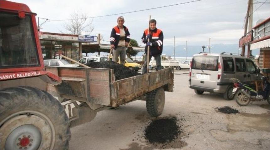 Burhaniye&rsquo;de Yollara Sel Bakımı