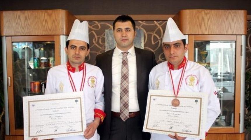 Sivas Belediyesi Aş&ccedil;ılık Ekibi Gastronomi Festivali&rsquo;nden Madalyalarla D&ouml;nd&uuml;