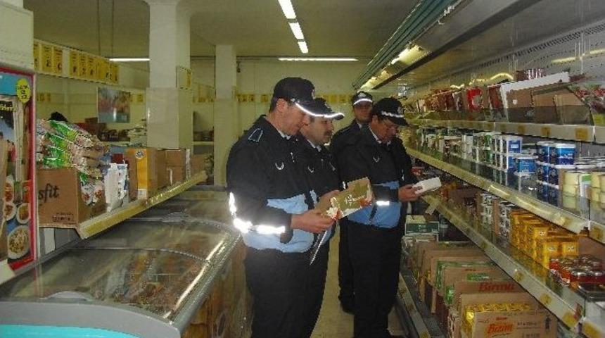 Şark&ouml;y Zabıtası Marketleri Denetledi