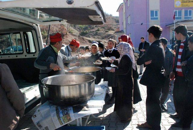 Aydıncık &Ccedil;ok Programlı Lisesinden 4. Pilav Şenliği 2