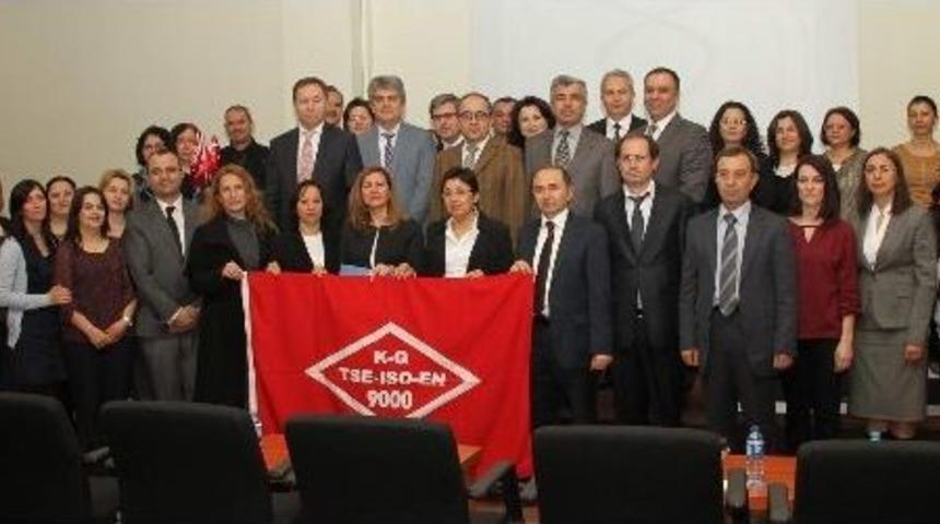 Pa&uuml; Denizli Sağlık Y&uuml;ksekokulu Kalite Belgesi Aldı