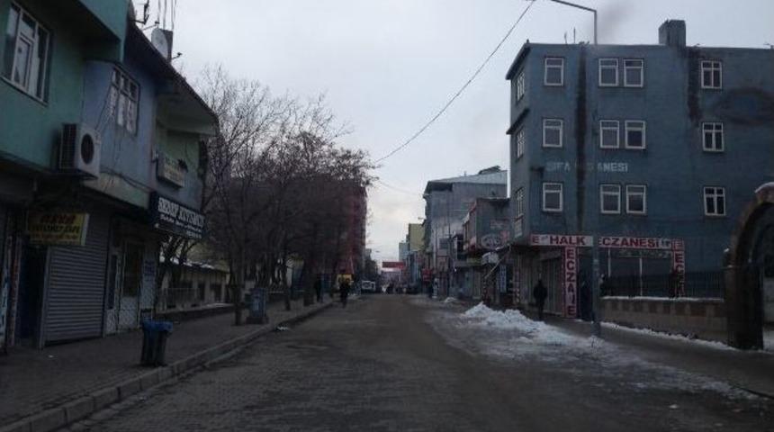 Doğubayazıt&rsquo;ta Esnaf Kepenk A&ccedil;madı