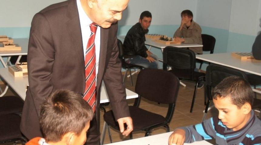 Kadirli Gen&ccedil;lik Merkezi A&ccedil;ıldı