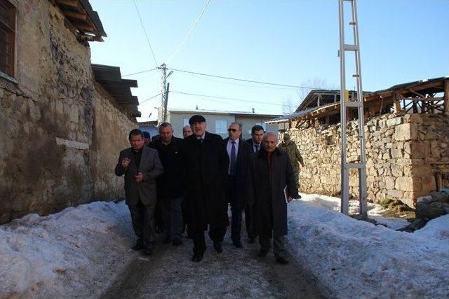 Vali İpek K&ouml;y Ziyaretlerine Devam Ediyor 1
