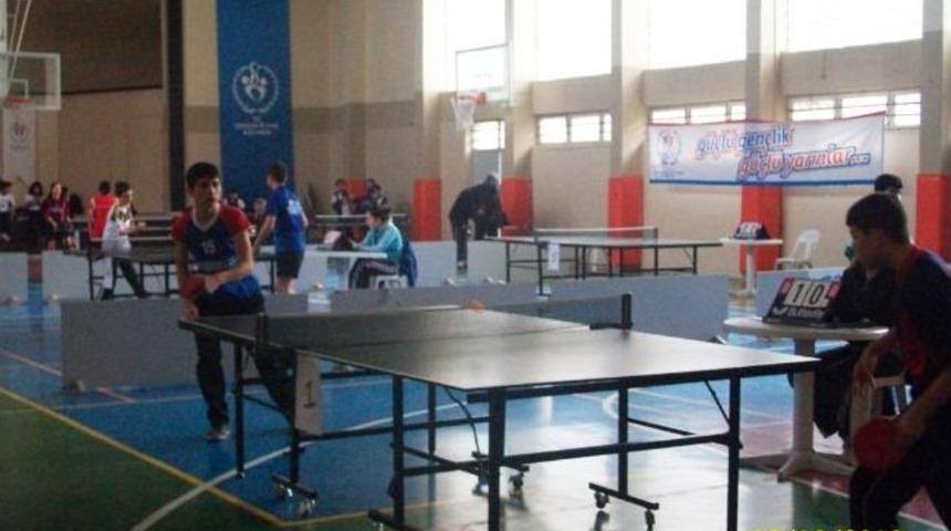 Selendi Ybo, Masa Tenisinde İl 3.'s&uuml; Oldu