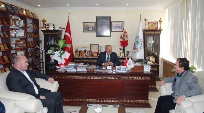 G&uuml;reş Severlerden Başkan G&ouml;zen&rsquo;e Ziyaret