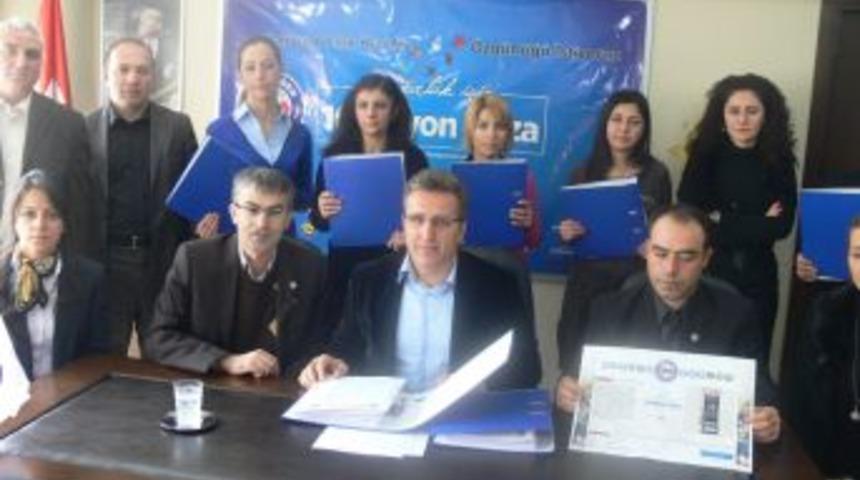 Kamuda Kıyafet Serbestliği I&ccedil;in Toplanan 10 Milyon Imza Ankara'ya G&ouml;nderildi