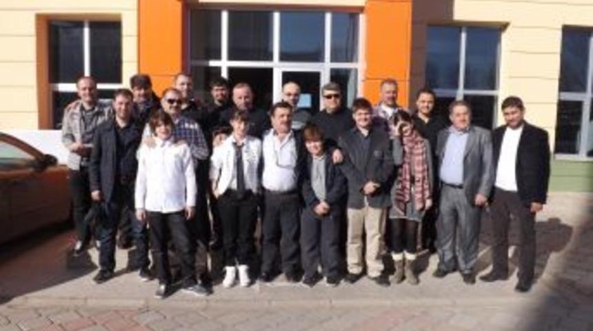 &Uuml;NİŞAD, Komşu &Uuml;lke G&uuml;rcistan&rsquo;a Gezi D&uuml;zenledi