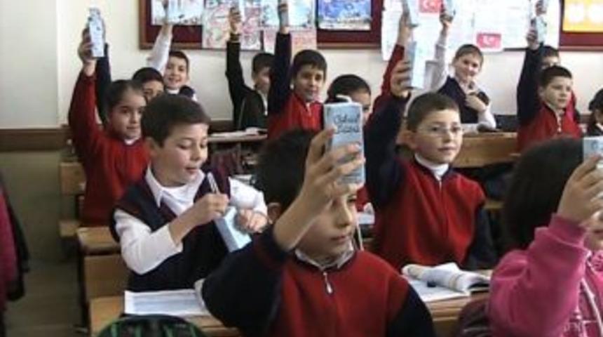 Uşak'ta Okul S&uuml;t&uuml; Dağıtımına Başlandı