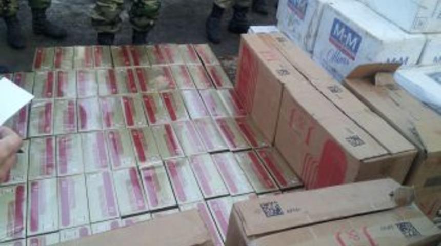 Hakkari'de 20 Bin Paket Ka&ccedil;ak Sigara Ele Ge&ccedil;irildi