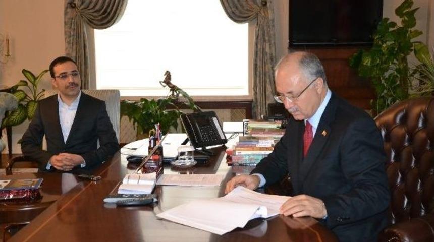 Tarih Ve Medeniyetler Derneği&rsquo;nden Vali Daş&ouml;z&rsquo;e Ziyaret