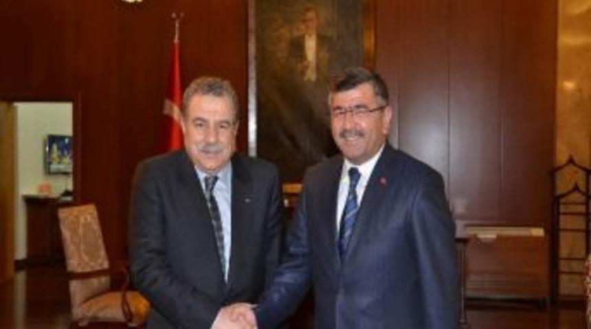 Belediye Başkanı Akdoğan&rsquo;dan İ&ccedil;işleri Bakanı G&uuml;ler&rsquo;e Ziyaret