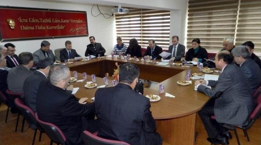 Erdek'te Okul M&uuml;d&uuml;rleri Toplandı