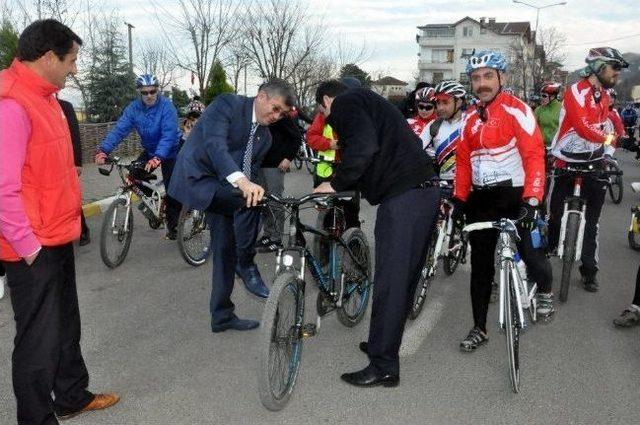 Perşembe Akşamı Bisikletçileri Perşembe'ye Temsilcilik Verdi