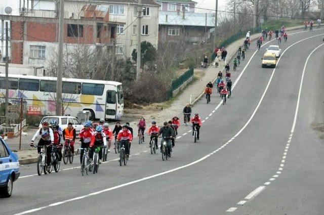 Perşembe Akşamı Bisikletçileri Perşembe'ye Temsilcilik Verdi