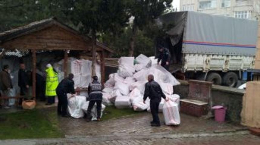 Kırşehir&rsquo;de 166 Bin Paket G&uuml;mr&uuml;k Ka&ccedil;ağı Sigara Ele Ge&ccedil;irildi